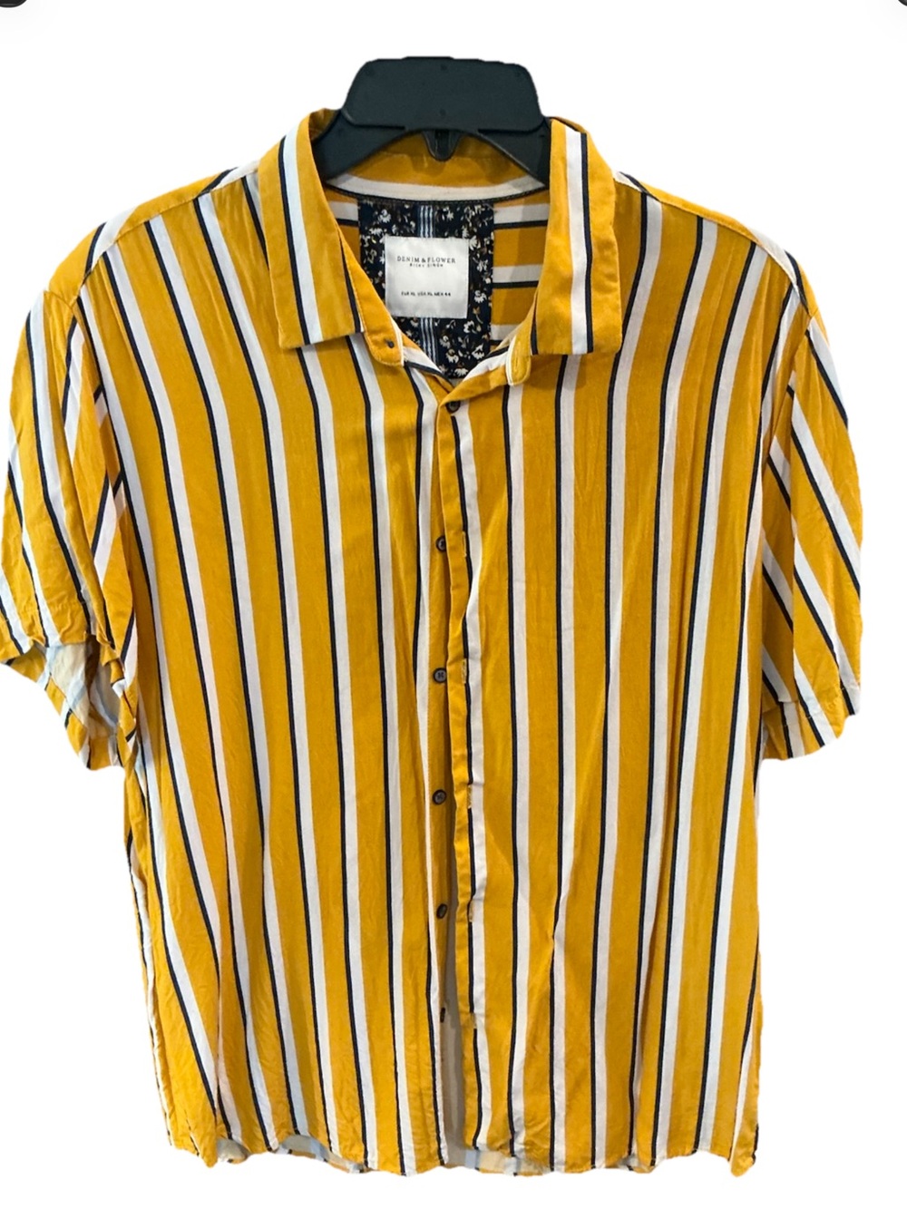 Denim & Flower Men's Yellow Striped Short-Sleeve Button-Up Shirt